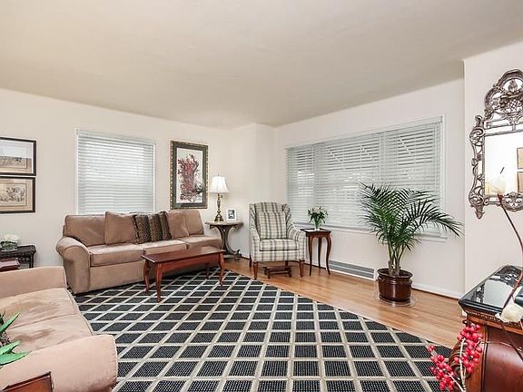 5th image of 510 Berkley Ave
