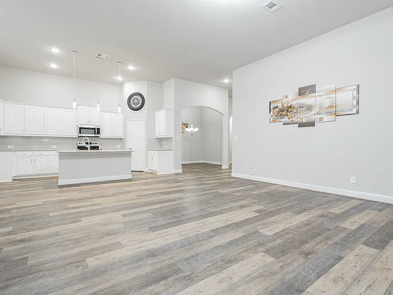 524 Crabapple Dr — Photo 8