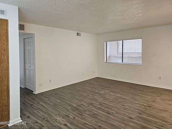 2nd image of 6325 N Barcelona Ln Unit 703