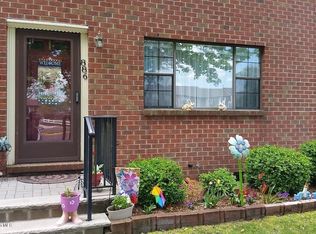 886 Cindy Ct, Brick, NJ 08724