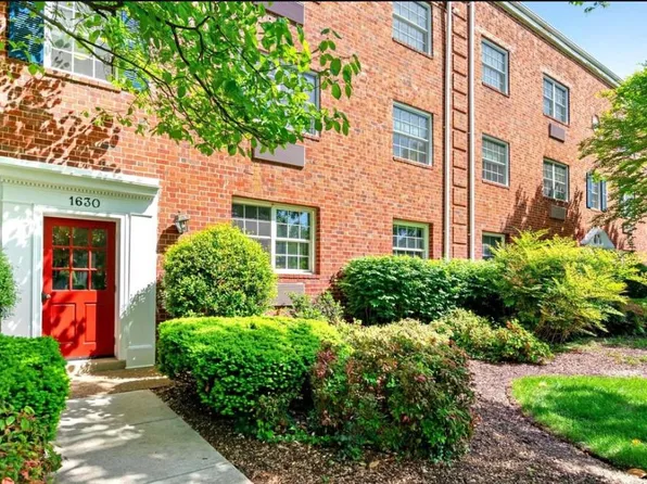 1630 W Abingdon Dr APT 302, Alexandria, VA 22314
