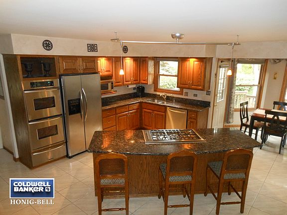 5th image of 91 Pleasant Hill Ct