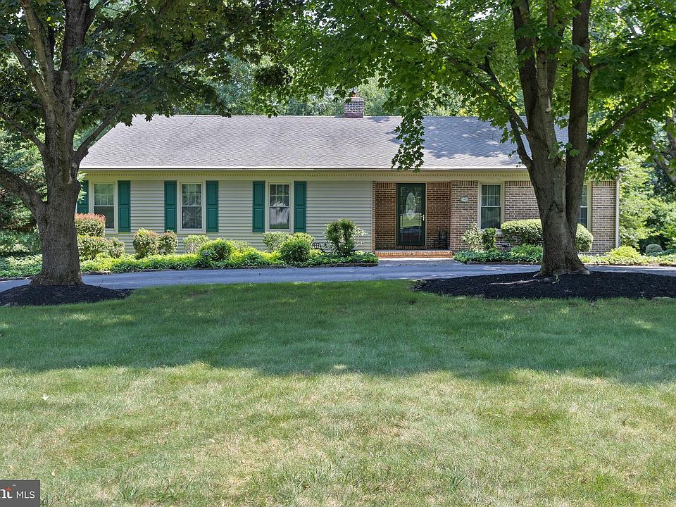 1st image of 144 Richardson Rd