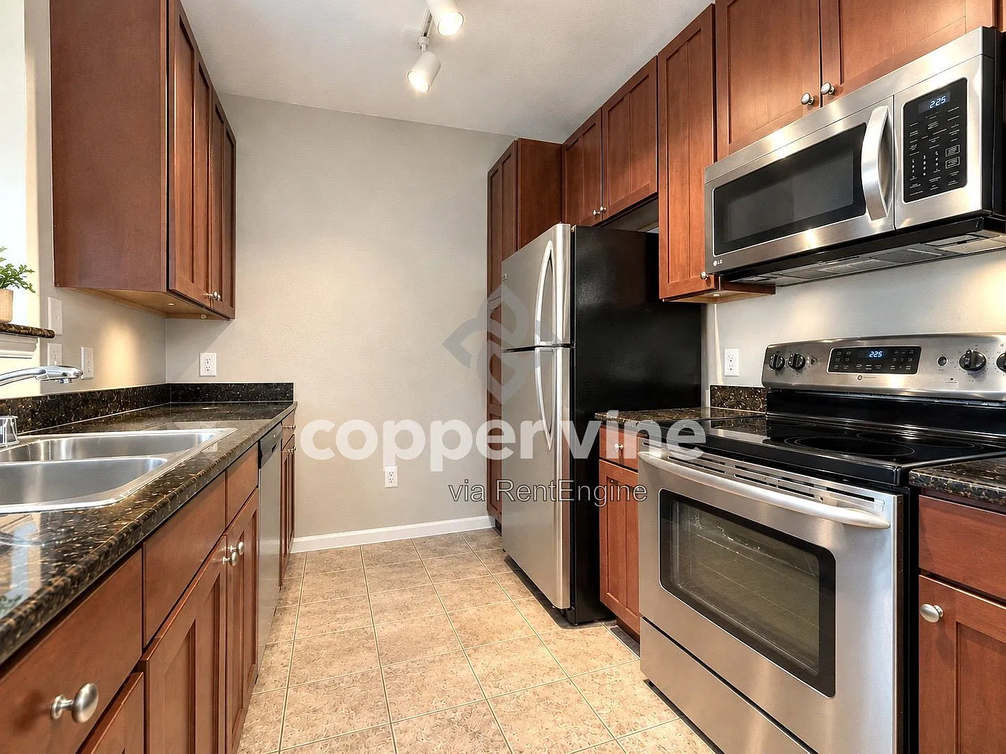 2 bed, 2.0 bath, 1156 sqft, $1,965 — Photo 3