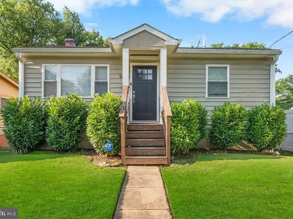 5803 Ravenswood Rd, Riverdale, MD 20737