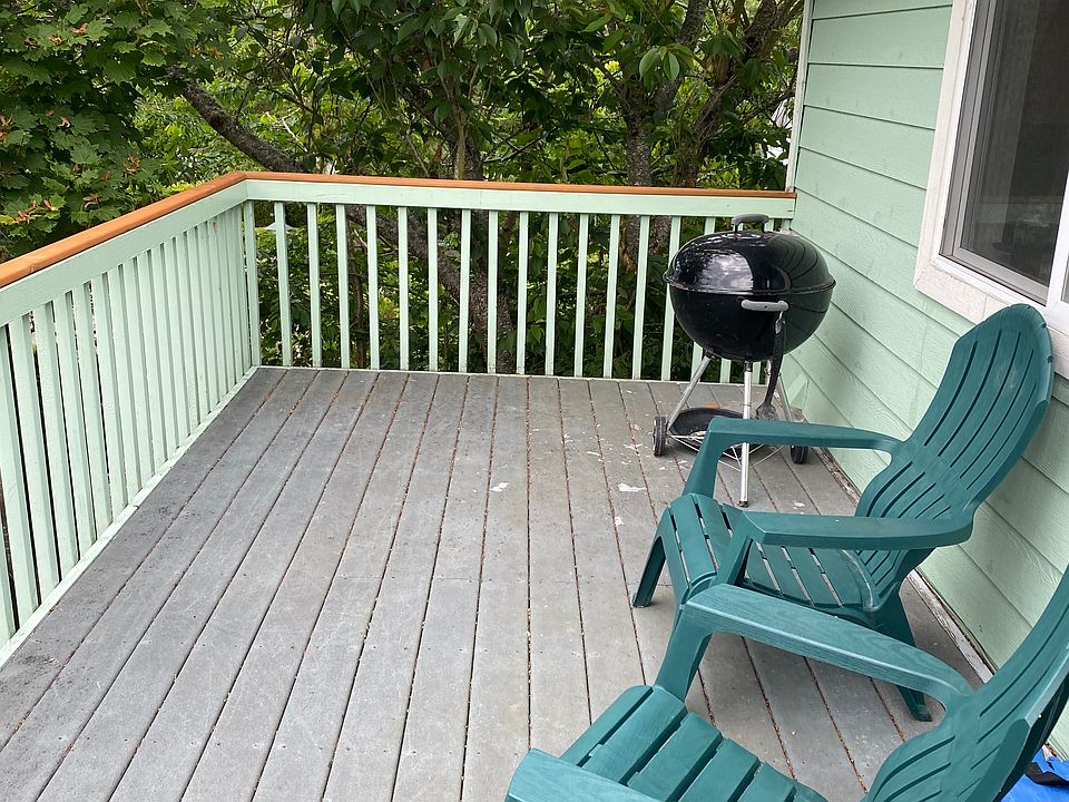 Front deck