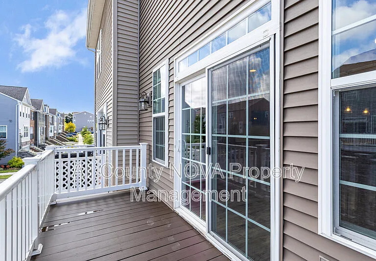 2908 Pinebrook Rd — Photo 26