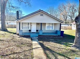 208 Bundrum Dr NW, Jacksonville, AL 36265