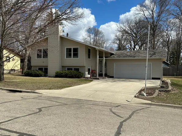 1517 Carol Ave, Detroit Lakes, MN 56501