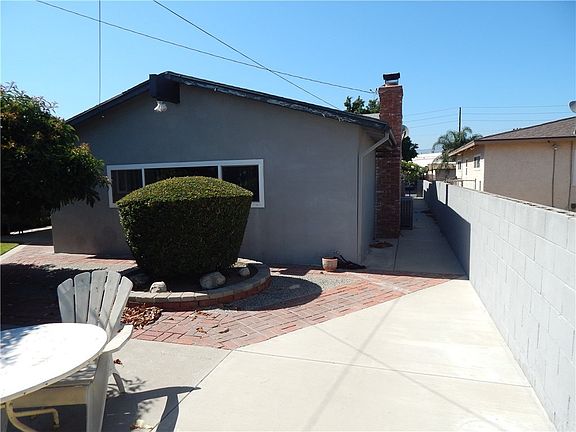 2nd image of 1052 Feather Ave