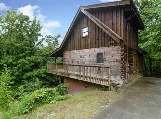 1205 Oak Pl, Gatlinburg, TN 37738