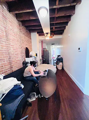 Rented by Rumah Realty Inc | media 10