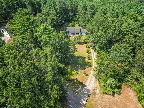 246 Lee Hook Road, Lee, NH 03861