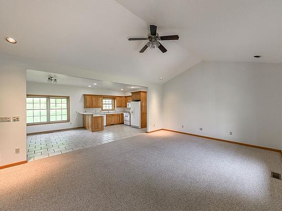 5th image of 7564 N 5th Ave