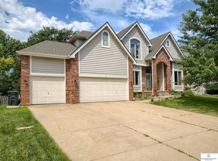 5520 S 169th St, Omaha, NE 68135