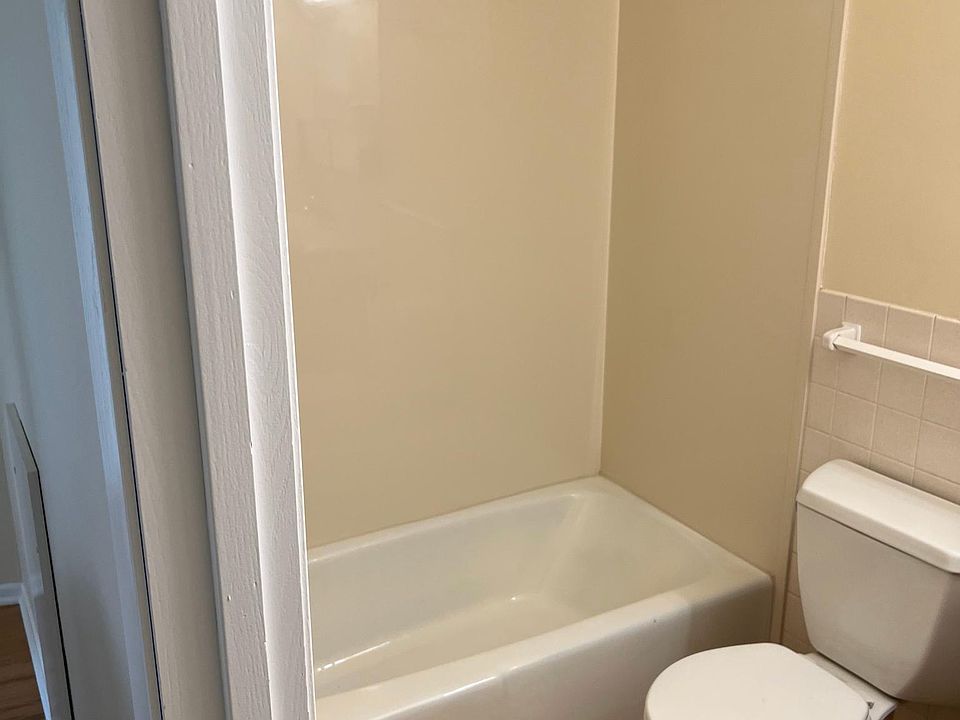 1st image of 1029 Raymond Ave APT 8