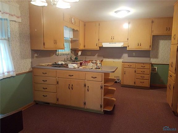 5th image of 1775 Elmwood Dr