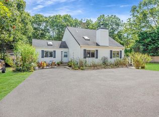 6 Spruce St, East Hampton, NY 11937
