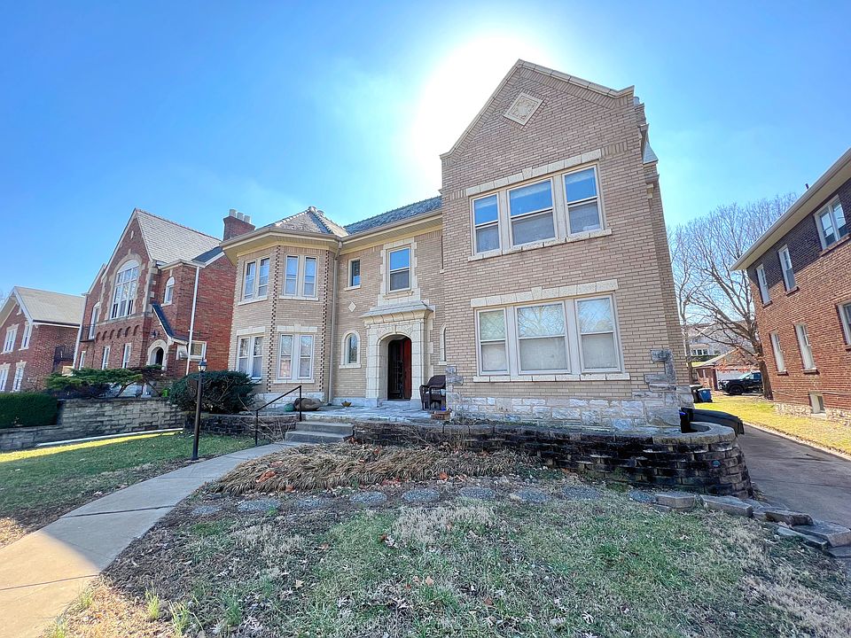 1st image of 7260 Pershing Ave #1