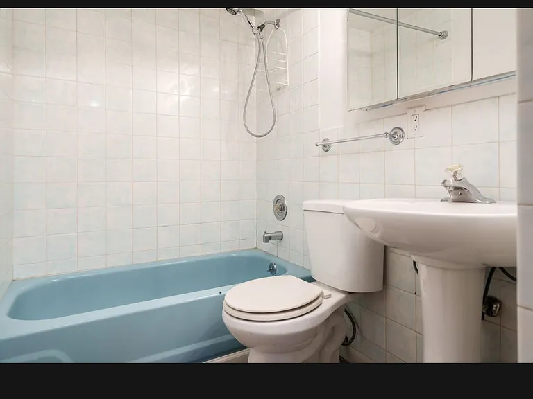 4315 Oconnell St — Photo 14