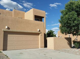 160 Carson Valley Way, Santa Fe, NM 87508