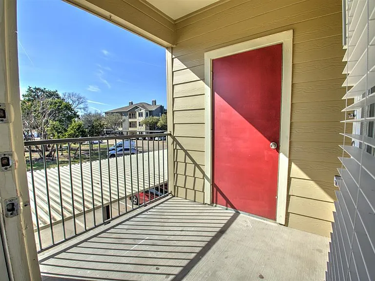 2320 Gracy Farms Ln #1323 — Photo 18