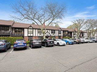 715 Sierra Vista Ln, Valley Cottage, NY 10989