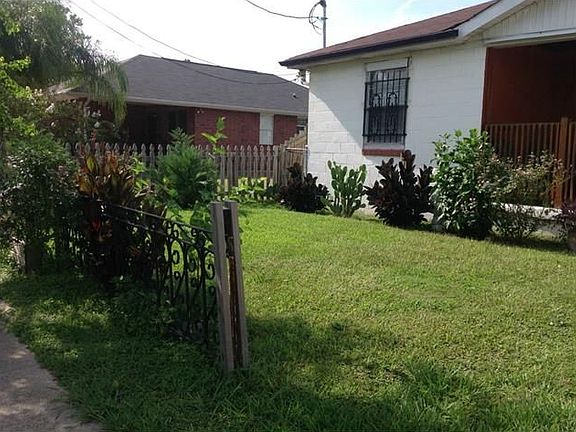 4th image of 1273 Saint Denis St
