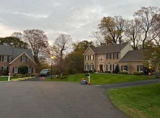 420 Willowbend Ct, Hockessin, DE 19707