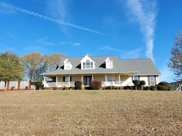 134 Nelson Dr, Childersburg, AL 35044