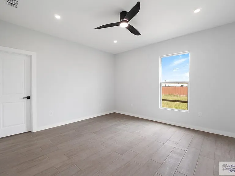 6217 Mackenna Dr — Photo 19