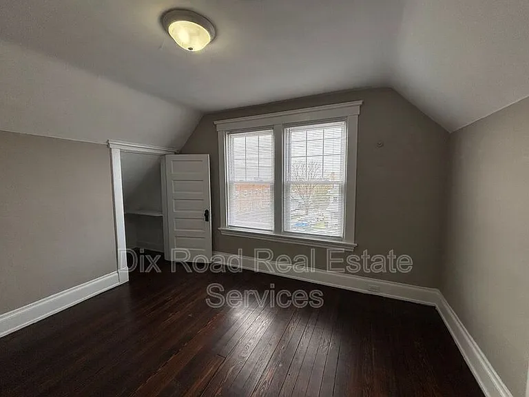 5310 Carthage Ave — Photo 15