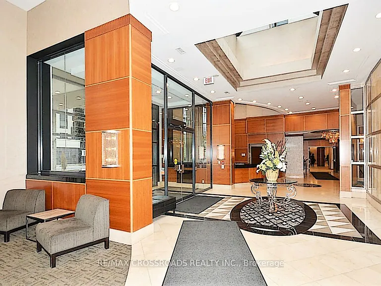 155 Beecroft Rd #906 — Photo 4