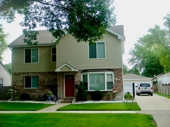 3125 Arthur Ave, Brookfield, IL 60513