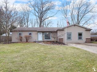 8675 Driftwood Dr, Temperance, MI 48182