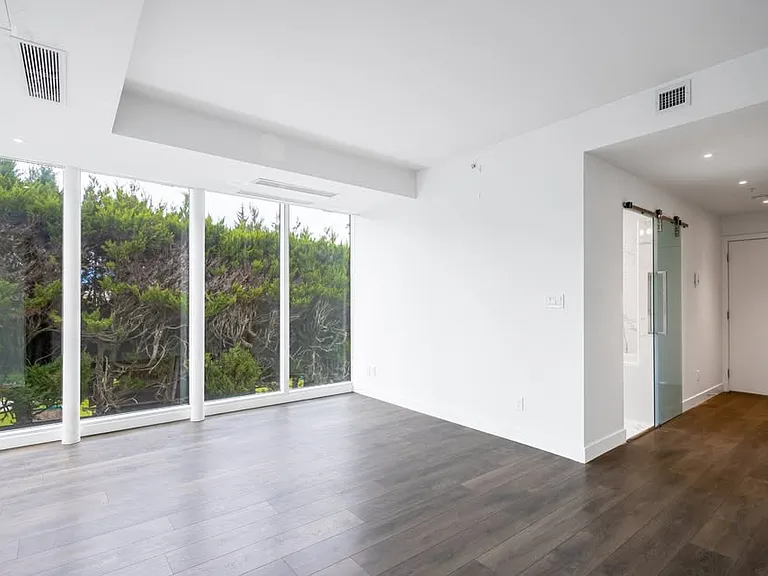 769 W 41st Ave — Photo 11