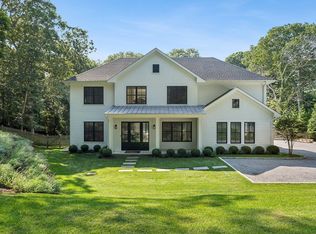 17 White Oak Ln, Southampton, NY 11968