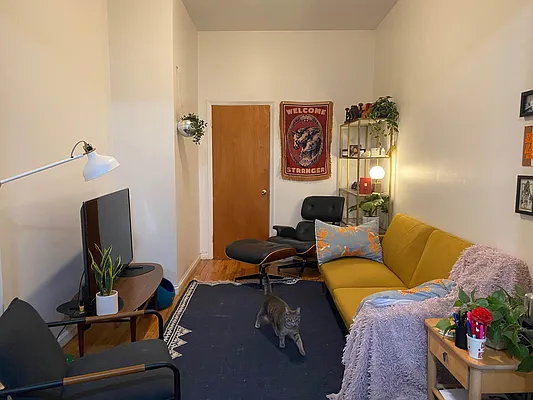 Rented by Parlor Real Estate Corp | media 15