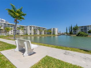 2851 Leonard Dr APT J109, Aventura, FL 33160