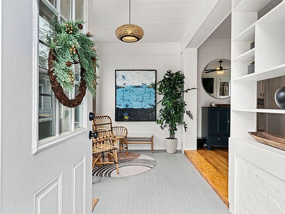 4th image of 3524 Corby St