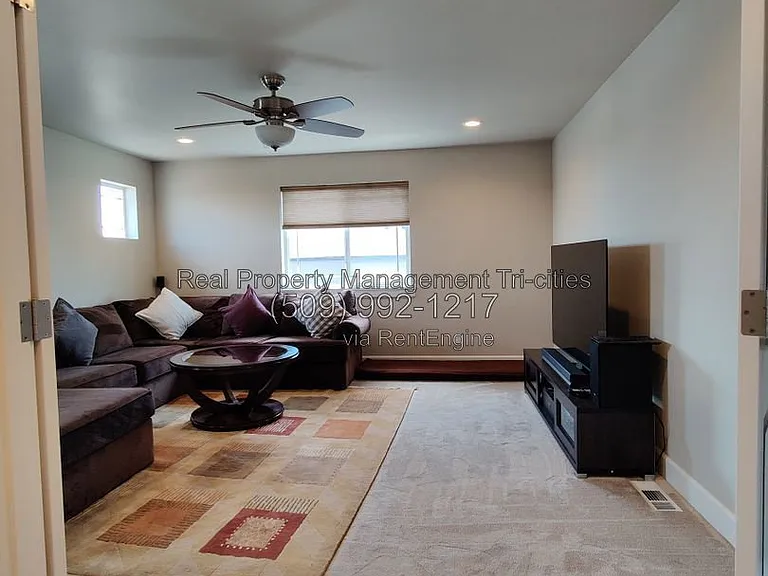 1108 S Kansas Pl — Photo 27