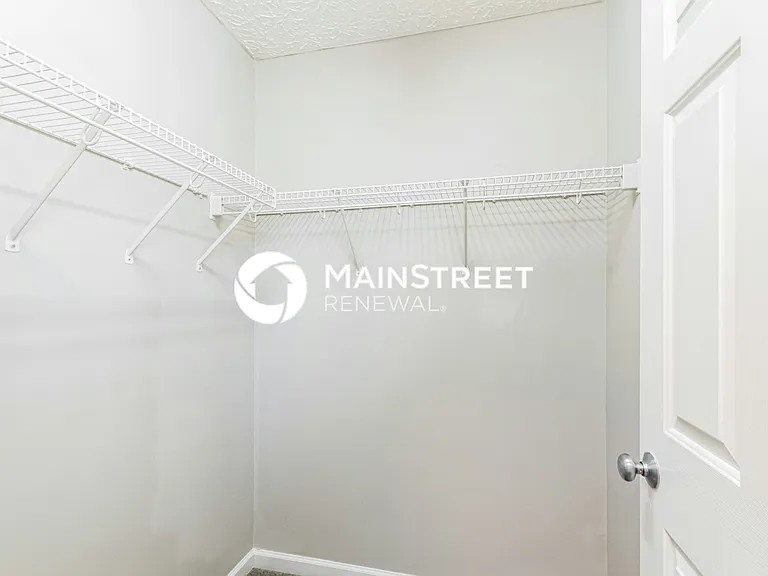 Walk In Closet