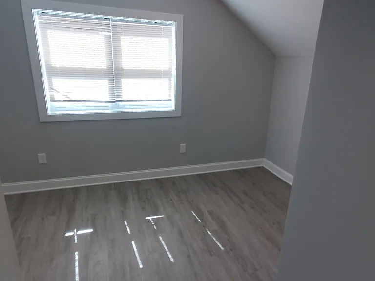8 Billard St #S — Photo 7