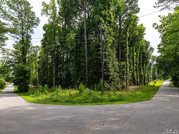 2nd image of 21 Rocky Branch Cir