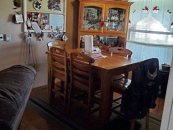 2nd image of 3335 Lambert Dr