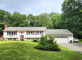 44 Hemlock St, Leicester, MA 01524