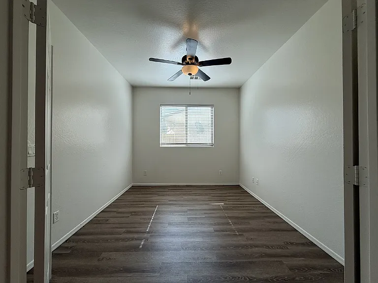 7258 W Palmaire Ave — Photo 5