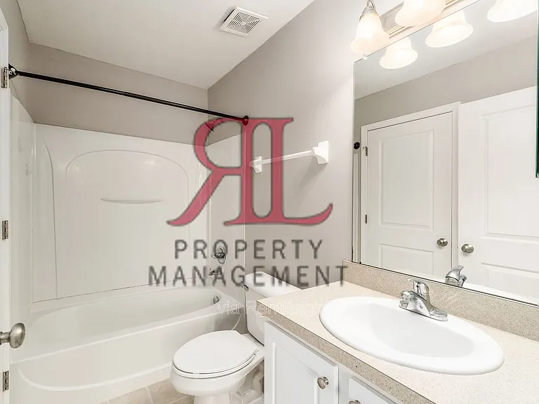 5807 Bridgehampton Dr — Photo 24