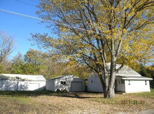 318 Grand River Rd, Bancroft, MI 48414