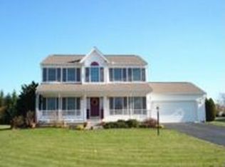 102 Oak Dr, New Oxford, PA 17350